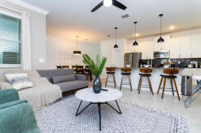 1162MM TOWNHOUSE 4 BEDROOMS & 3 BATHROOMS + POOL